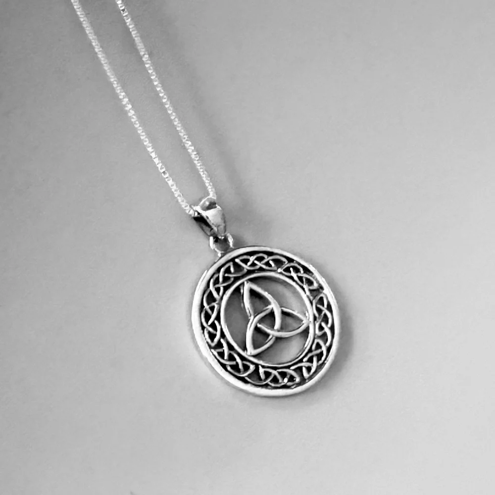 NWT 925 Sterling Silver Celtic Triquetra Trinity Knot Necklace! NEW!